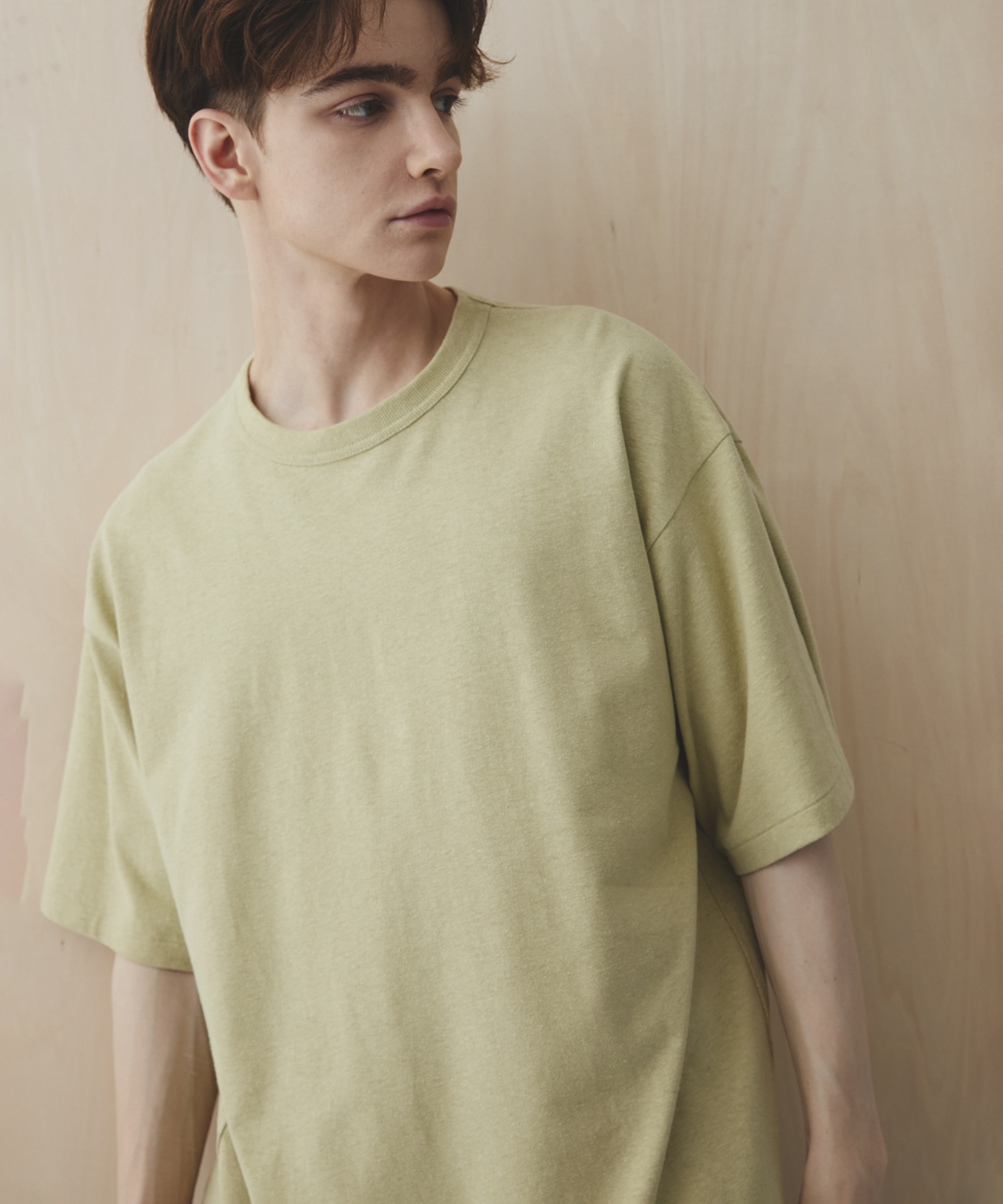 LIGHT GREEN