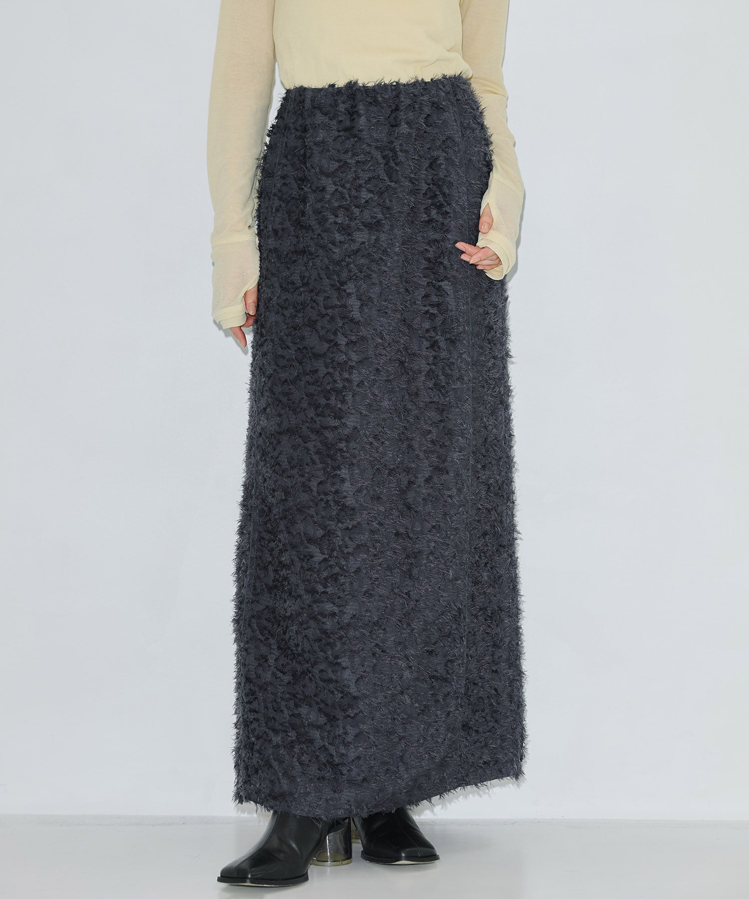 DARK GREY