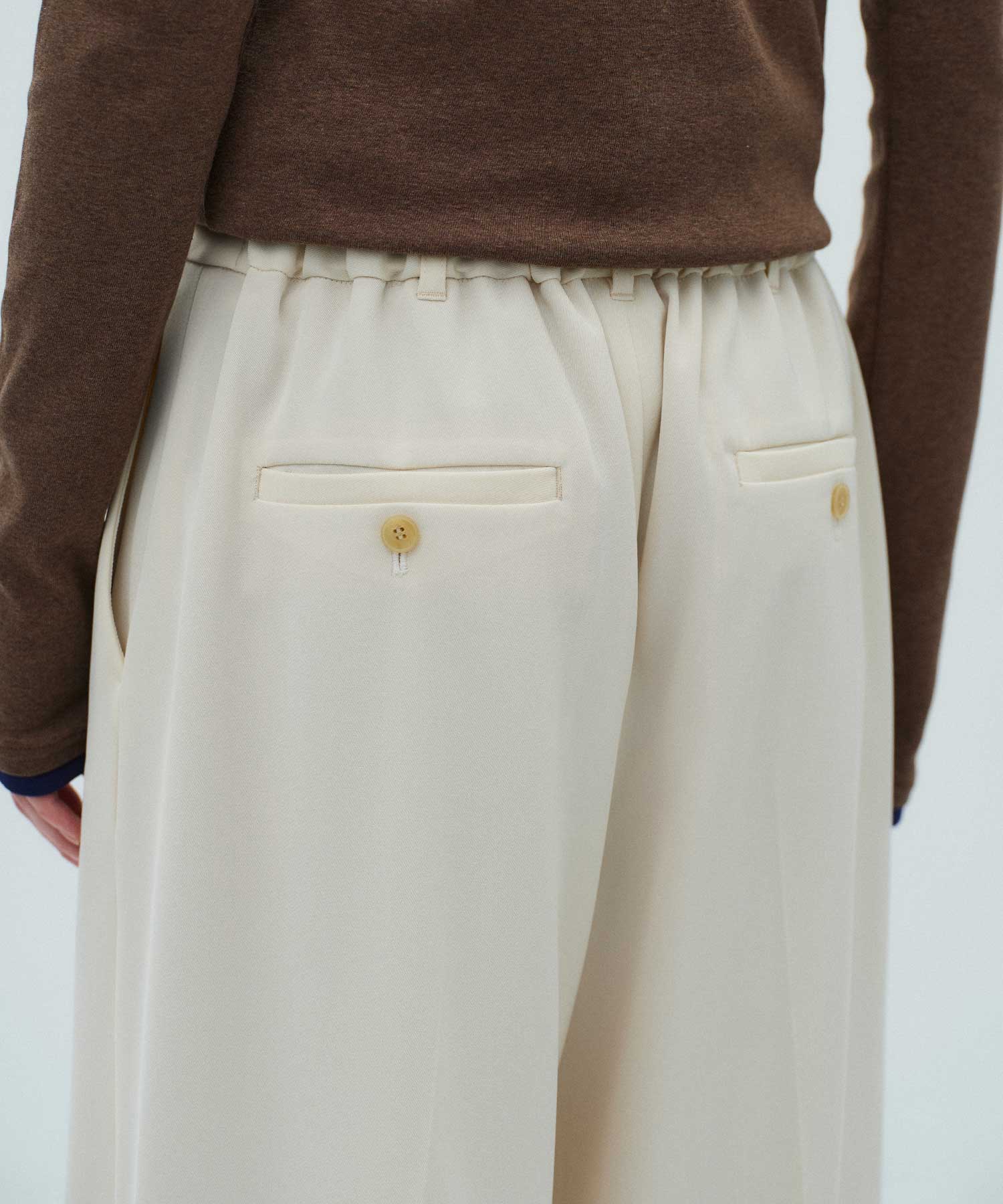 【残り僅か】シルキーツイルアシメタックパンツ