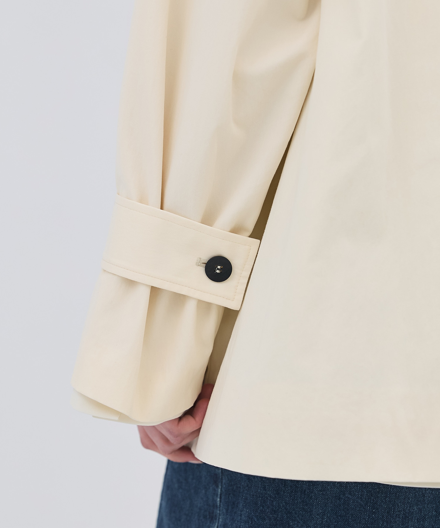 【完売間近】ファンネルネックショートトレンチコート