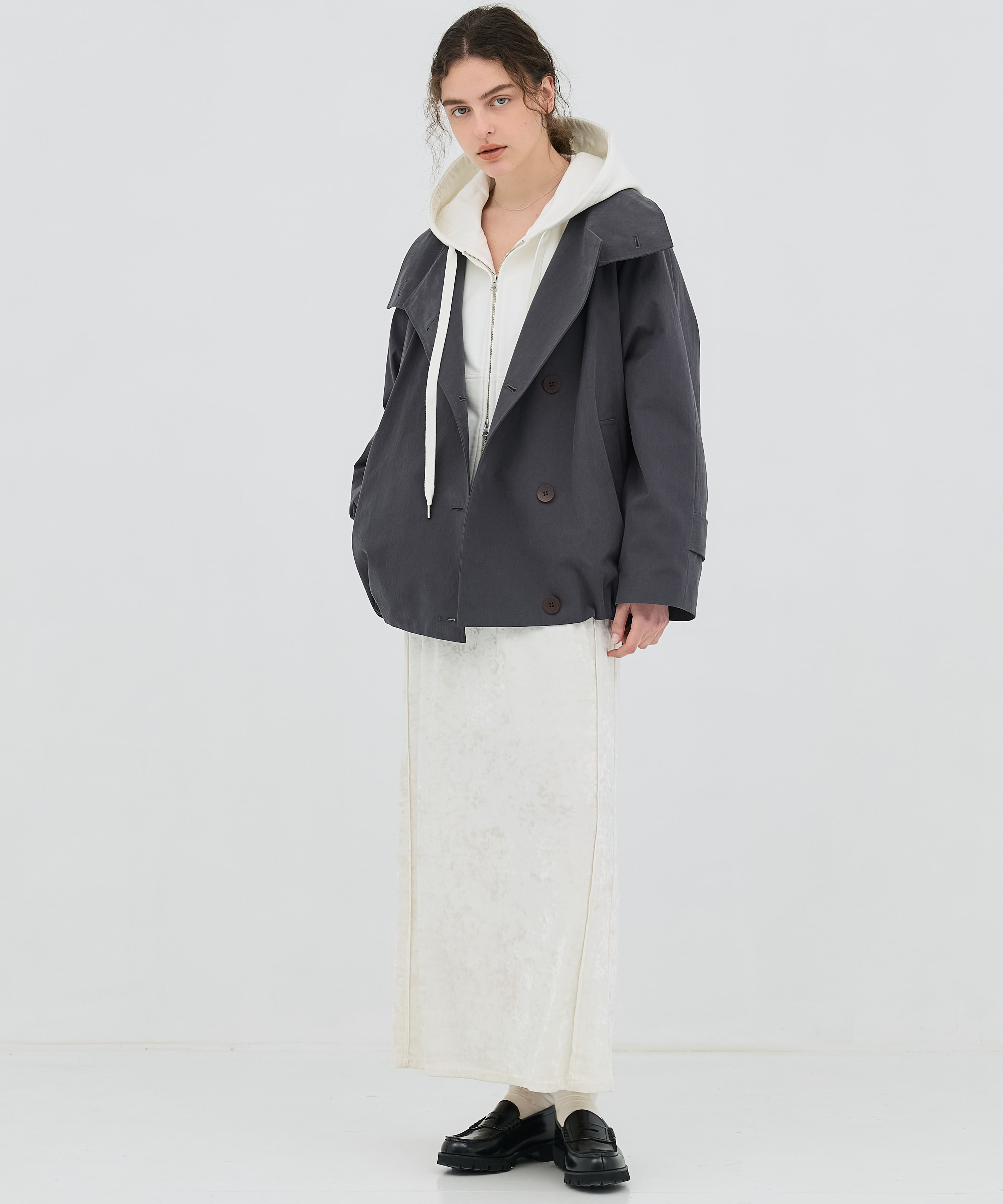 【完売間近】ファンネルネックショートトレンチコート