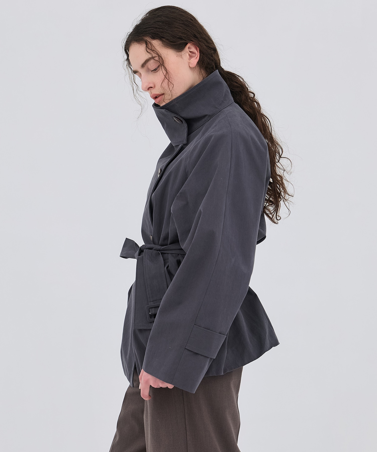 【完売間近】ファンネルネックショートトレンチコート