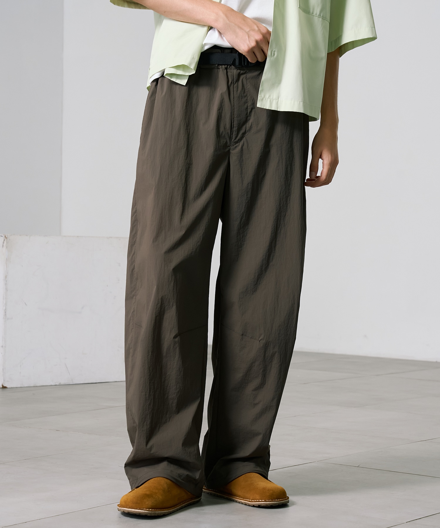 【残りわずか】ユーティリティイージーパンツ
