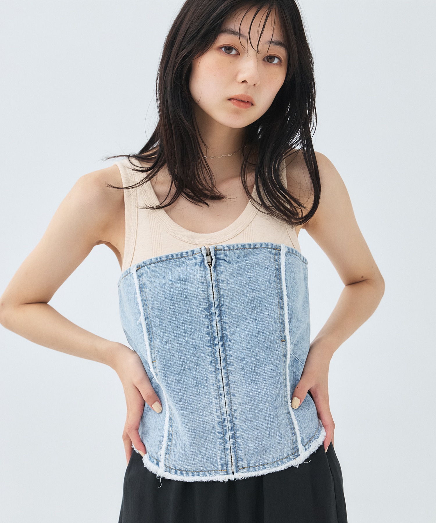 レースアップラインデニムビスチェ